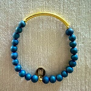BB Lila Blue Bead Bracelet